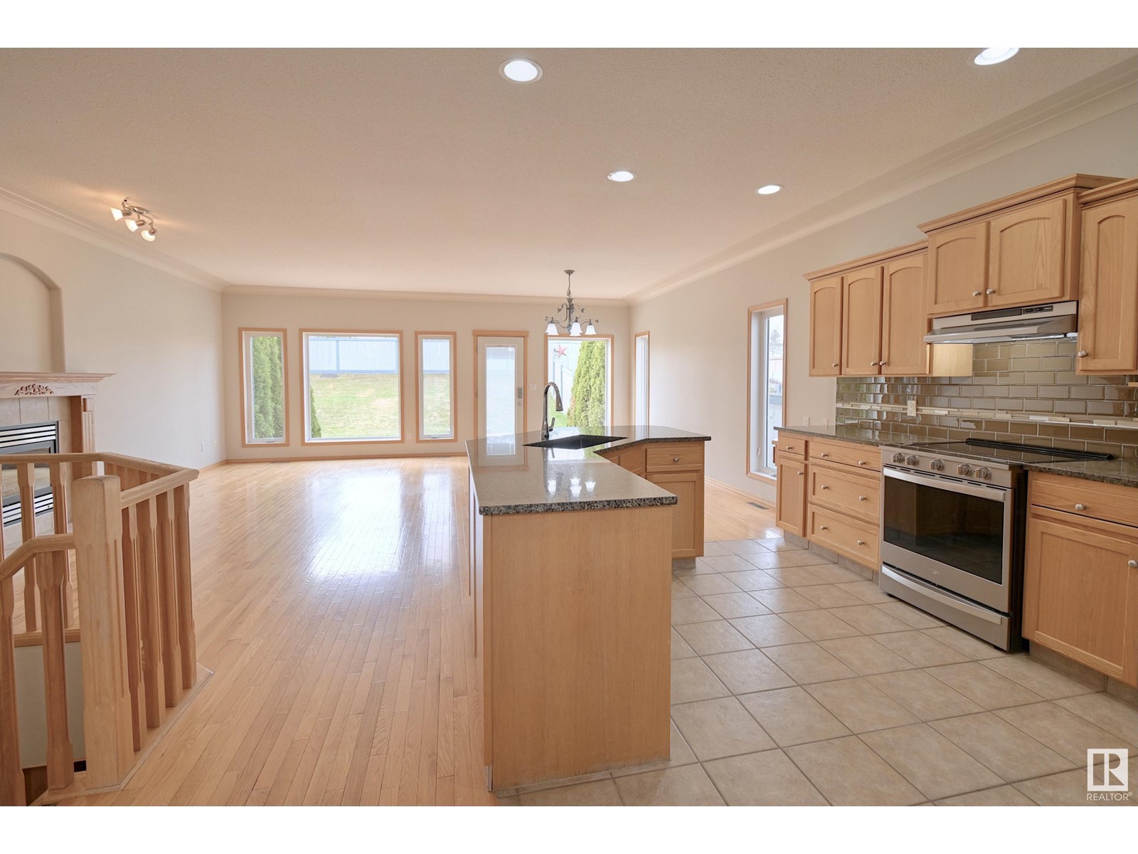 29 Deer Park Cr, Spruce Grove, Alberta  T7X 4J2 - Photo 3 - E4433644
