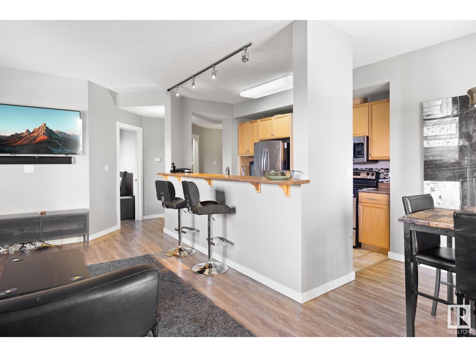 #402 9707 105 St Nw, Edmonton, Alberta  T5K 2Y4 - Photo 6 - E4433646