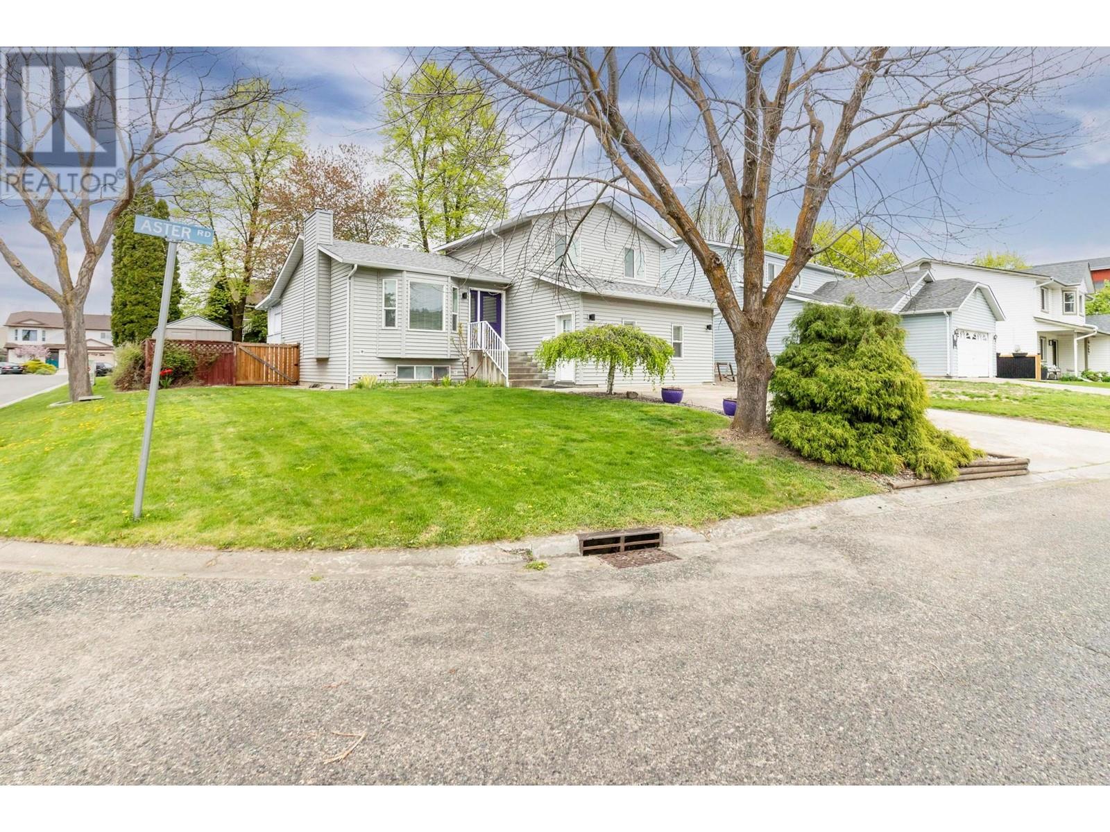 Property at 2049 Aster Road image 3