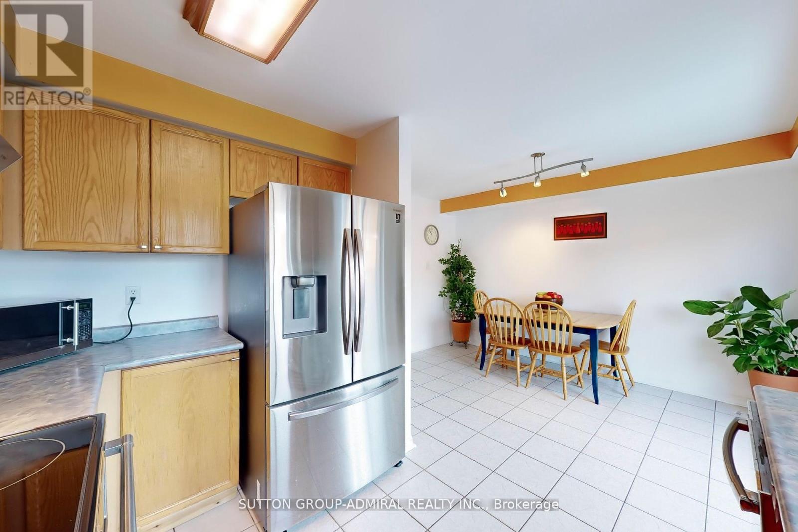 180 Tiller Trail, Brampton, Ontario  L6X 4S8 - Photo 11 - W12112992