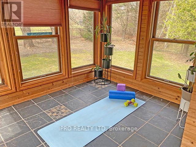 7454 Old Church Road, Caledon, Ontario  L7C 0H5 - Photo 21 - W12115407
