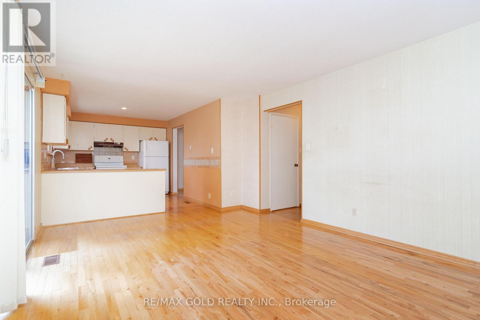 76 Mayfair Crescent, Brampton, Ontario  L6S 3N4 - Photo 16 - W12115472
