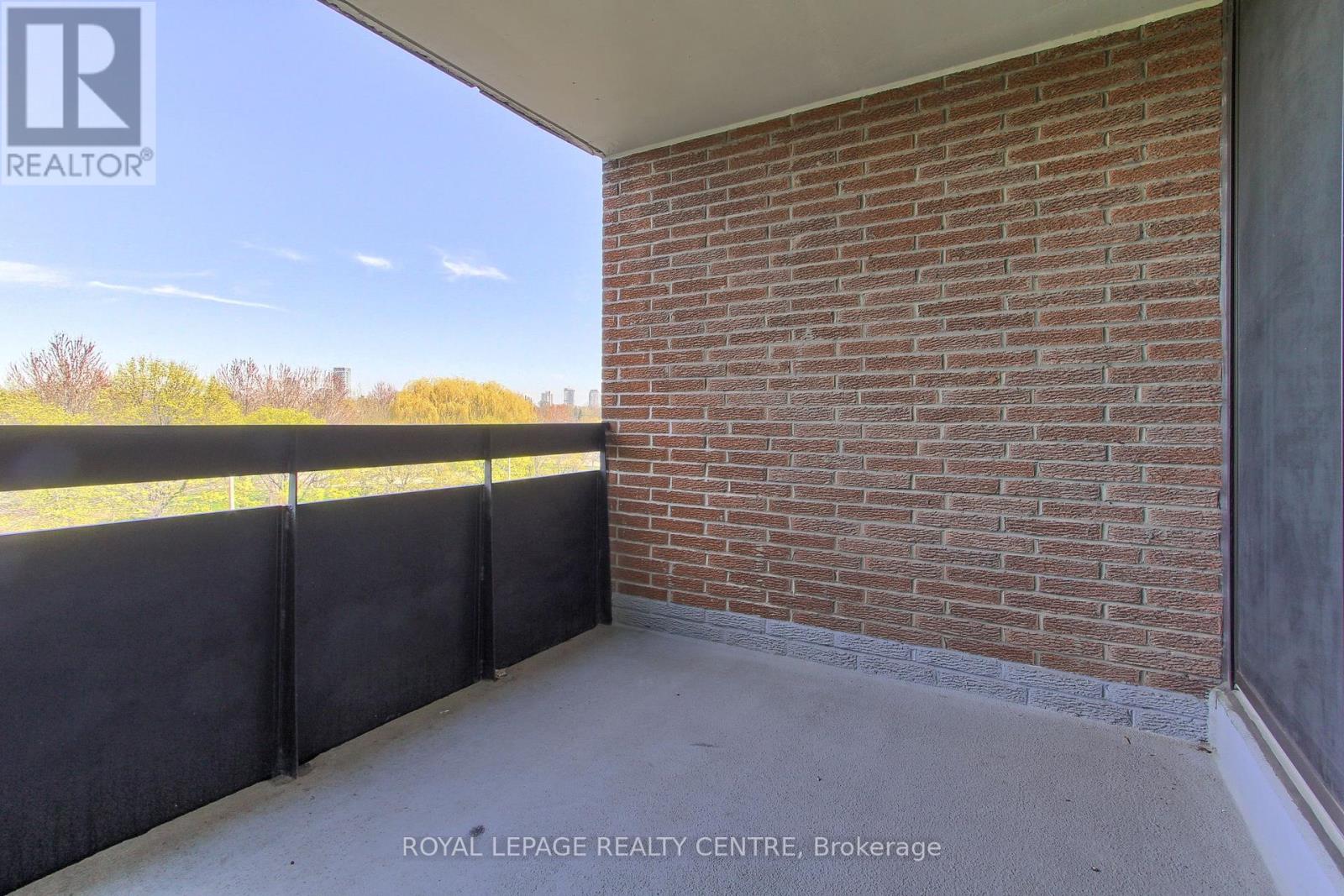 304 - 362 The East Mall, Toronto, Ontario  M9B 6C4 - Photo 39 - W12115512