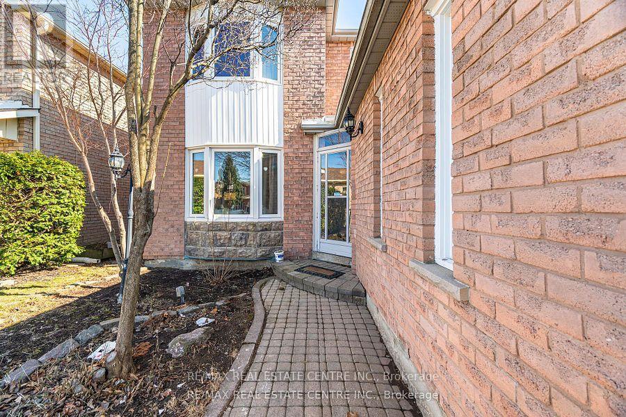 Property at 43 HORSHAM STREET image 3