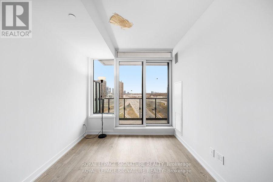 2115 - 1928 Lake Shore Boulevard W, Toronto, Ontario  M6S 0B1 - Photo 13 - W12115564