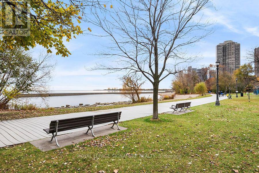 2115 - 1928 Lake Shore Boulevard W, Toronto, Ontario  M6S 0B1 - Photo 32 - W12115564