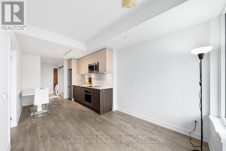 2115 - 1928 Lake Shore Boulevard W, Toronto, Ontario  M6S 0B1 - Photo 9 - W12115564