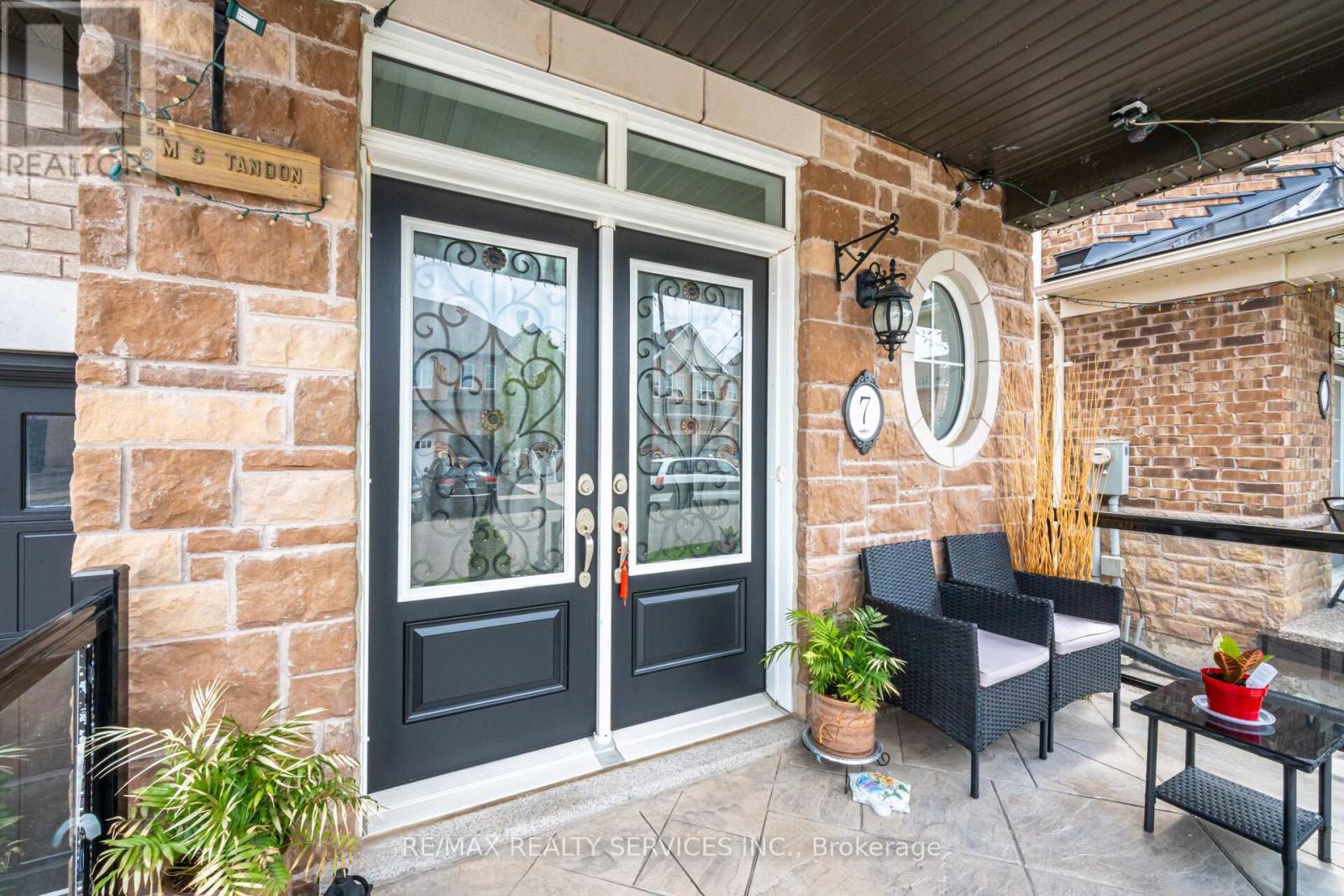 Property at 7 SWANTON ROAD image 4