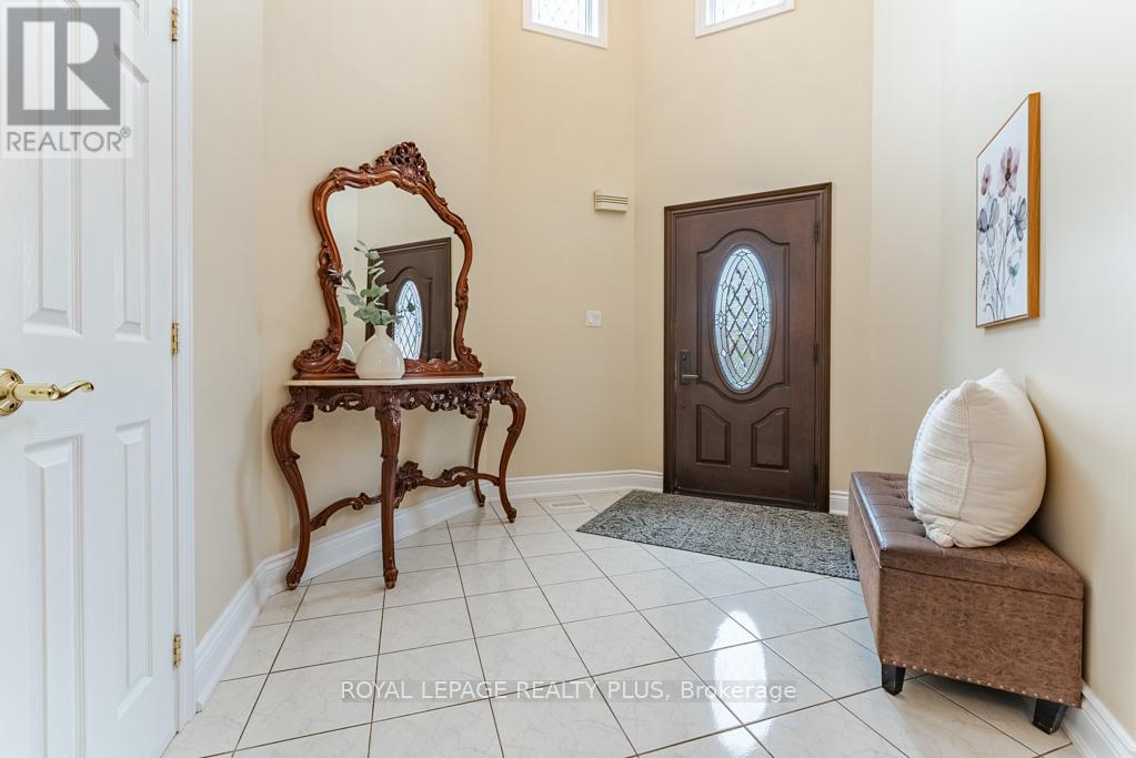 Property at 6792 GRACEFIELD DRIVE image 4