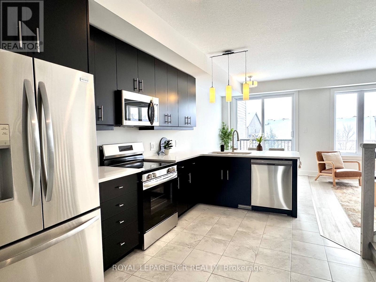 Property at 20 - 690 BROADWAY AVENUE image 4