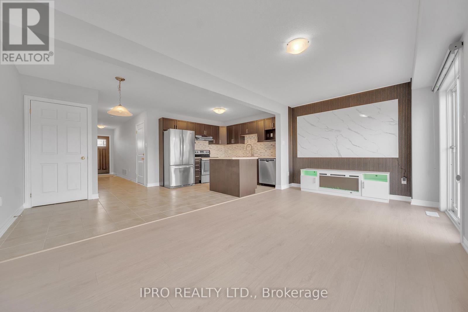 22 - 124 Parkinson Crescent E, Orangeville, Ontario  L9W 6X3 - Photo 12 - W12115710