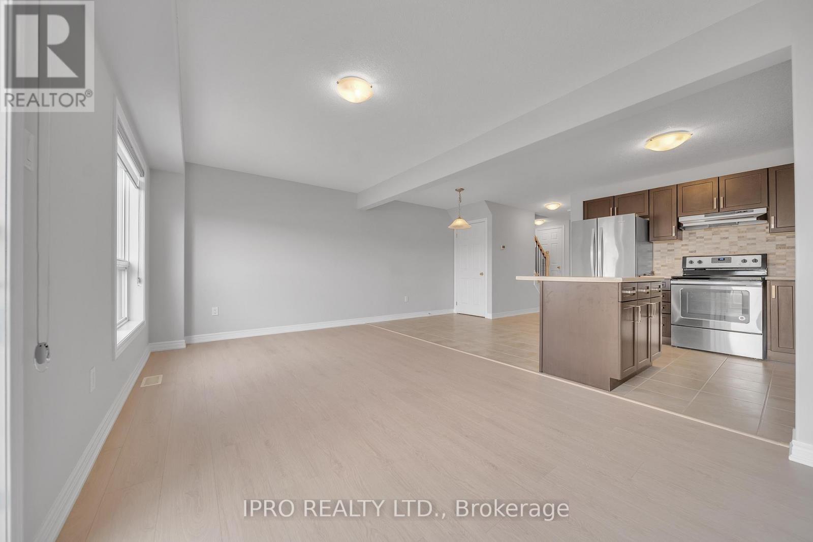 22 - 124 Parkinson Crescent E, Orangeville, Ontario  L9W 6X3 - Photo 13 - W12115710