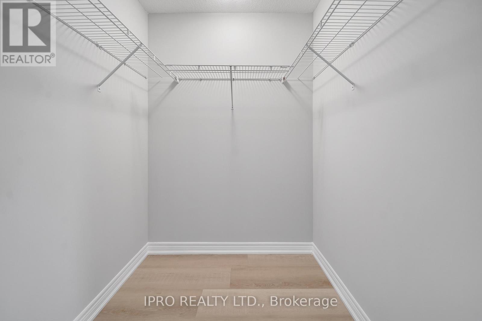 22 - 124 Parkinson Crescent E, Orangeville, Ontario  L9W 6X3 - Photo 26 - W12115710