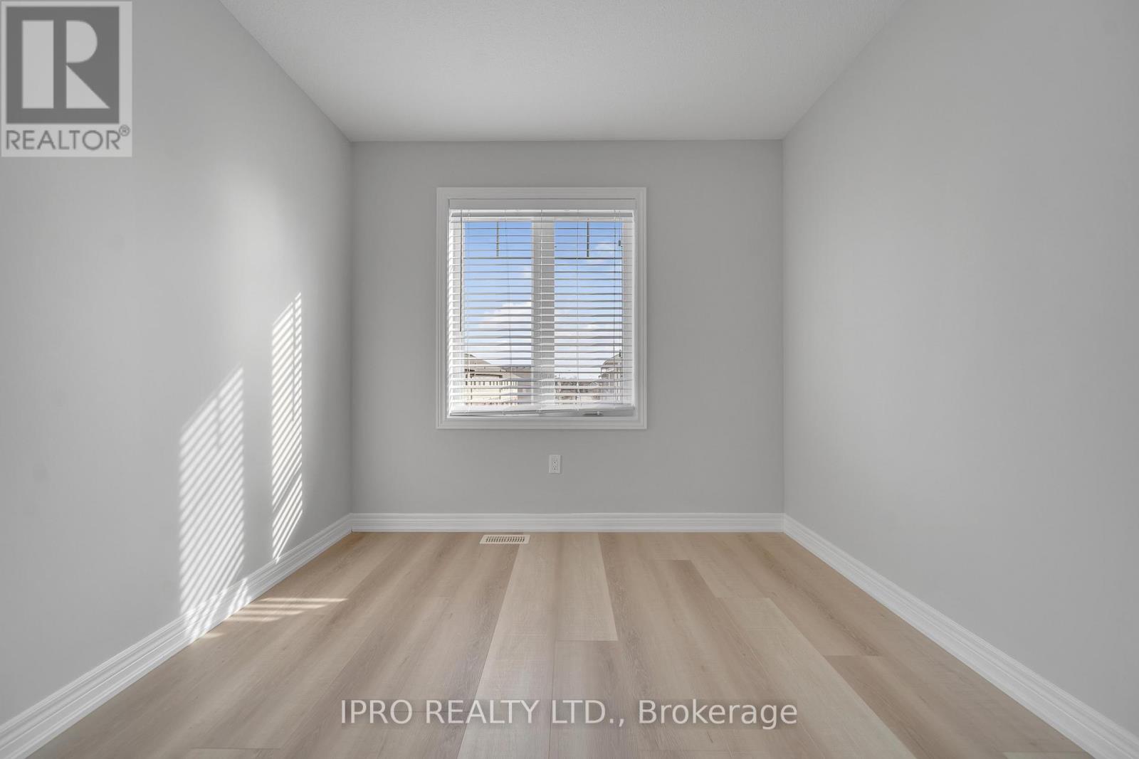 22 - 124 Parkinson Crescent E, Orangeville, Ontario  L9W 6X3 - Photo 32 - W12115710