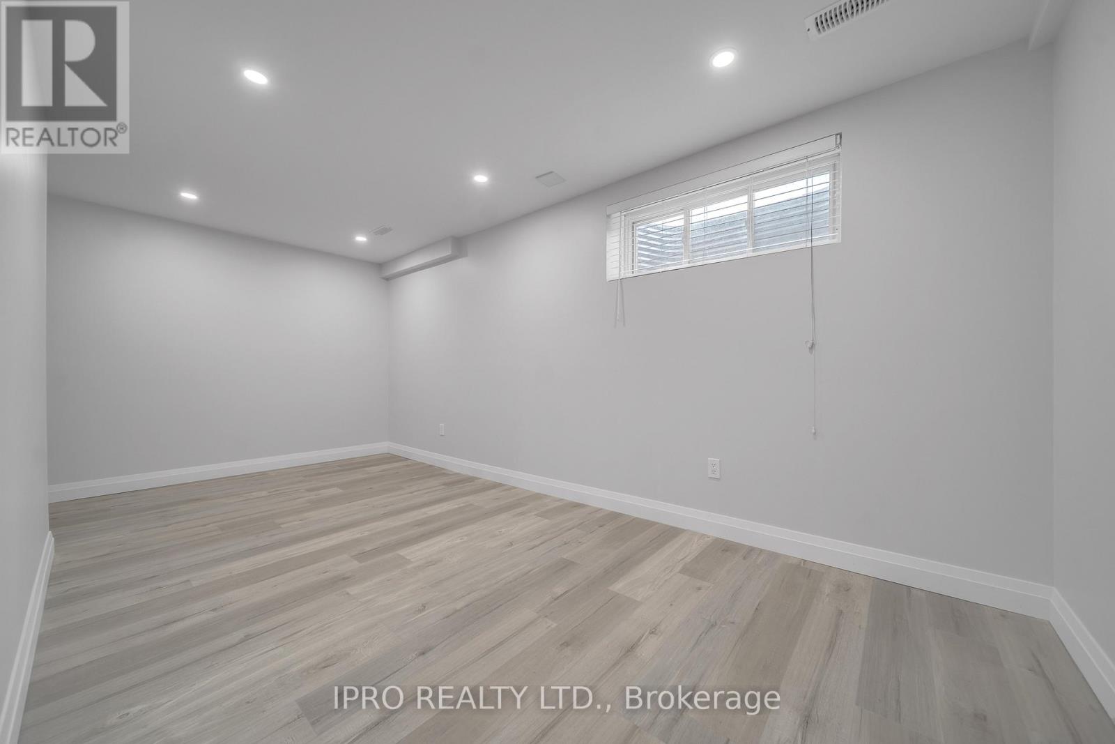 22 - 124 Parkinson Crescent E, Orangeville, Ontario  L9W 6X3 - Photo 38 - W12115710