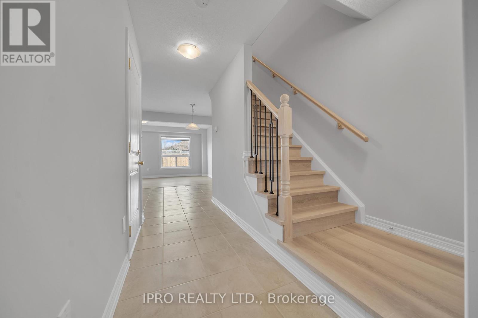 22 - 124 Parkinson Crescent E, Orangeville, Ontario  L9W 6X3 - Photo 9 - W12115710