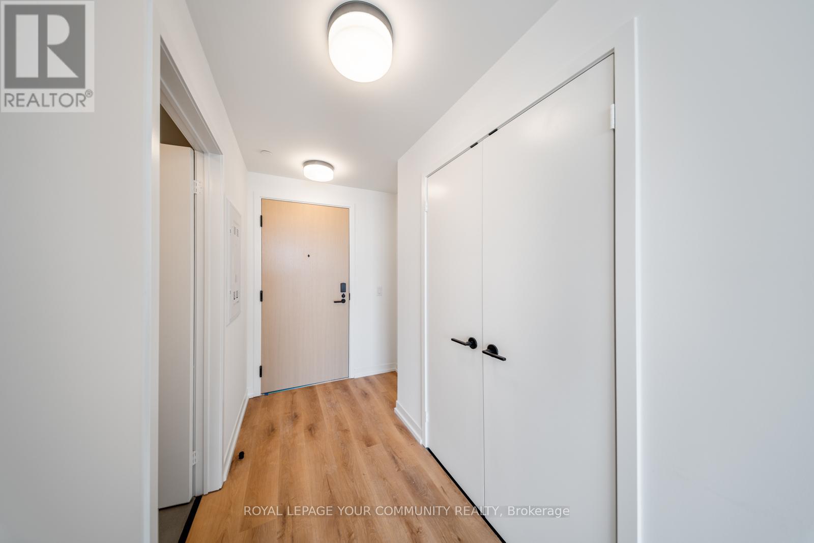 603 - 5 York Garden Way, Toronto (Yorkdale-Glen Park), Ontario  M6A 2V1 - Photo 2 - W12115813