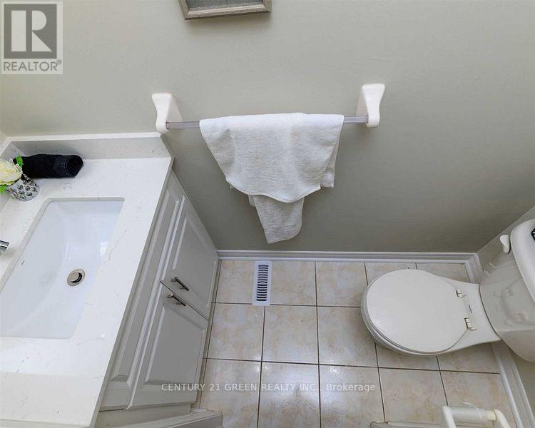 7 Accent Circle, Brampton (Northwest Sandalwood Parkway), Ontario  L7A 0L2 - Photo 31 - W12115816