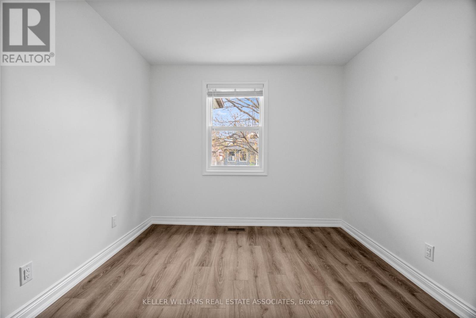 557 Exbury Crescent, Mississauga (Mineola), Ontario  L5G 2P5 - Photo 21 - W12115866
