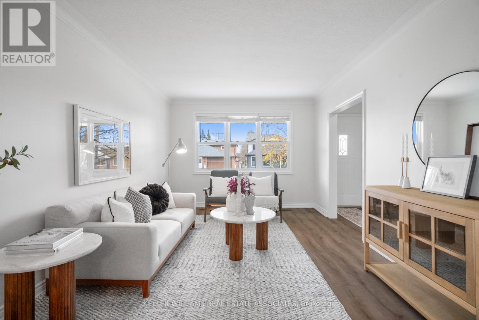 Property at 557 EXBURY CRESCENT image 5