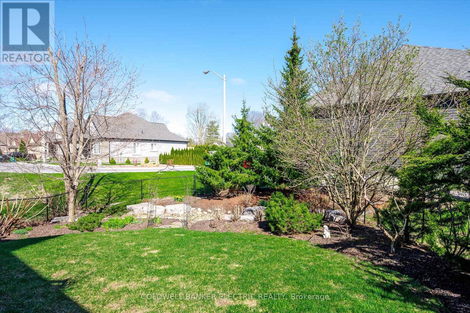 23 - 40 Lockside Drive, Peterborough South, Ontario K9J 8T1 - Photo 41 - X12115893