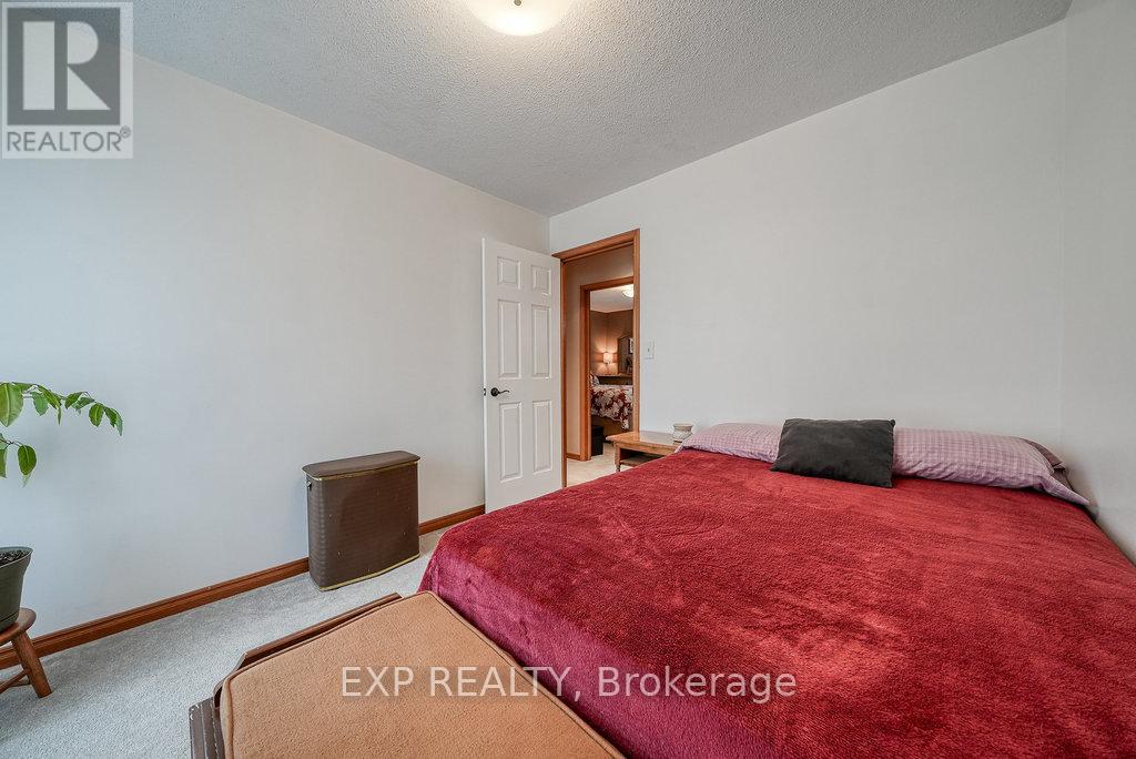 68 Thompson Place, East Zorra-Tavistock, Ontario  N0J 1M0 - Photo 16 - X12065208