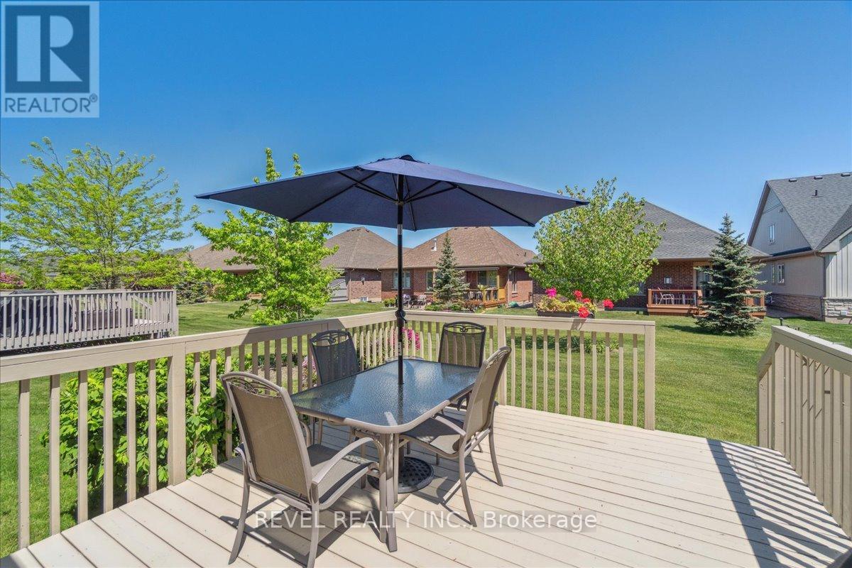 68 Galloway Trail, Welland, Ontario  L3B 6G5 - Photo 24 - X12115482