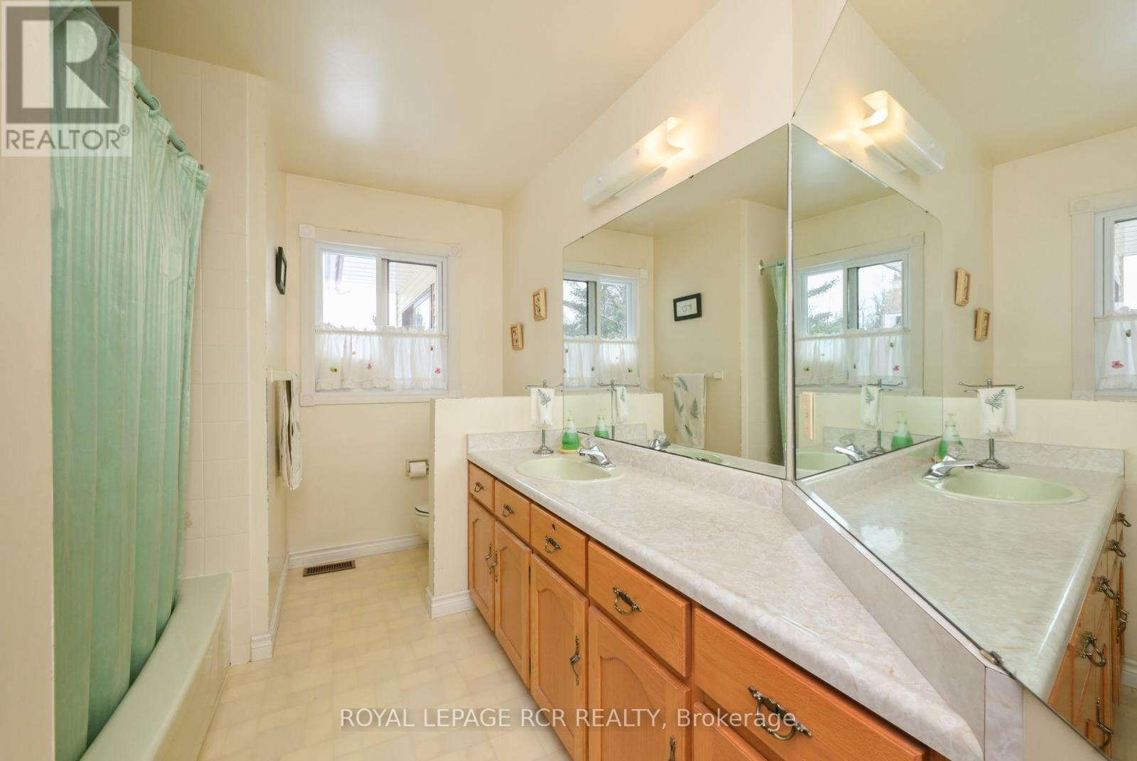 919 Guelph Road, Centre Wellington, Ontario  N1M 3G5 - Photo 20 - X12115635