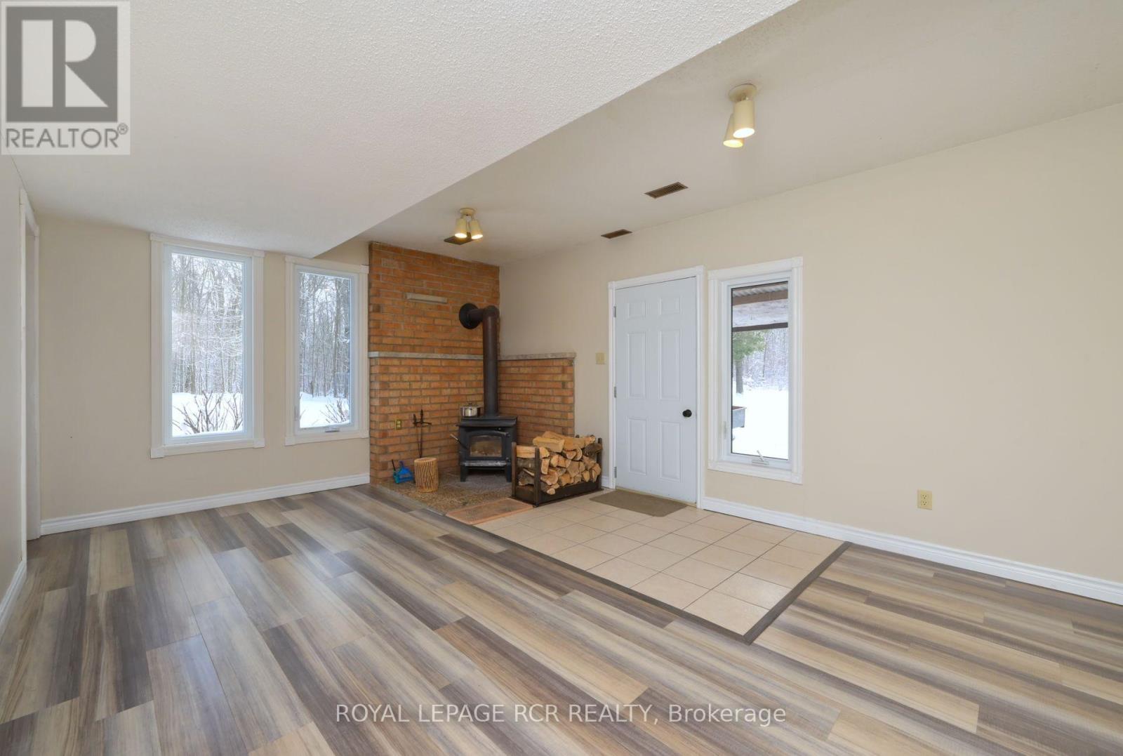 919 Guelph Road, Centre Wellington, Ontario  N1M 3G5 - Photo 22 - X12115635