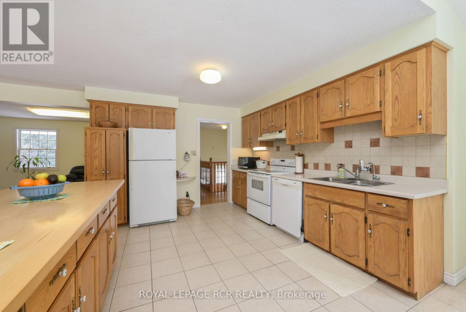 919 Guelph Road, Centre Wellington, Ontario  N1M 3G5 - Photo 8 - X12115635