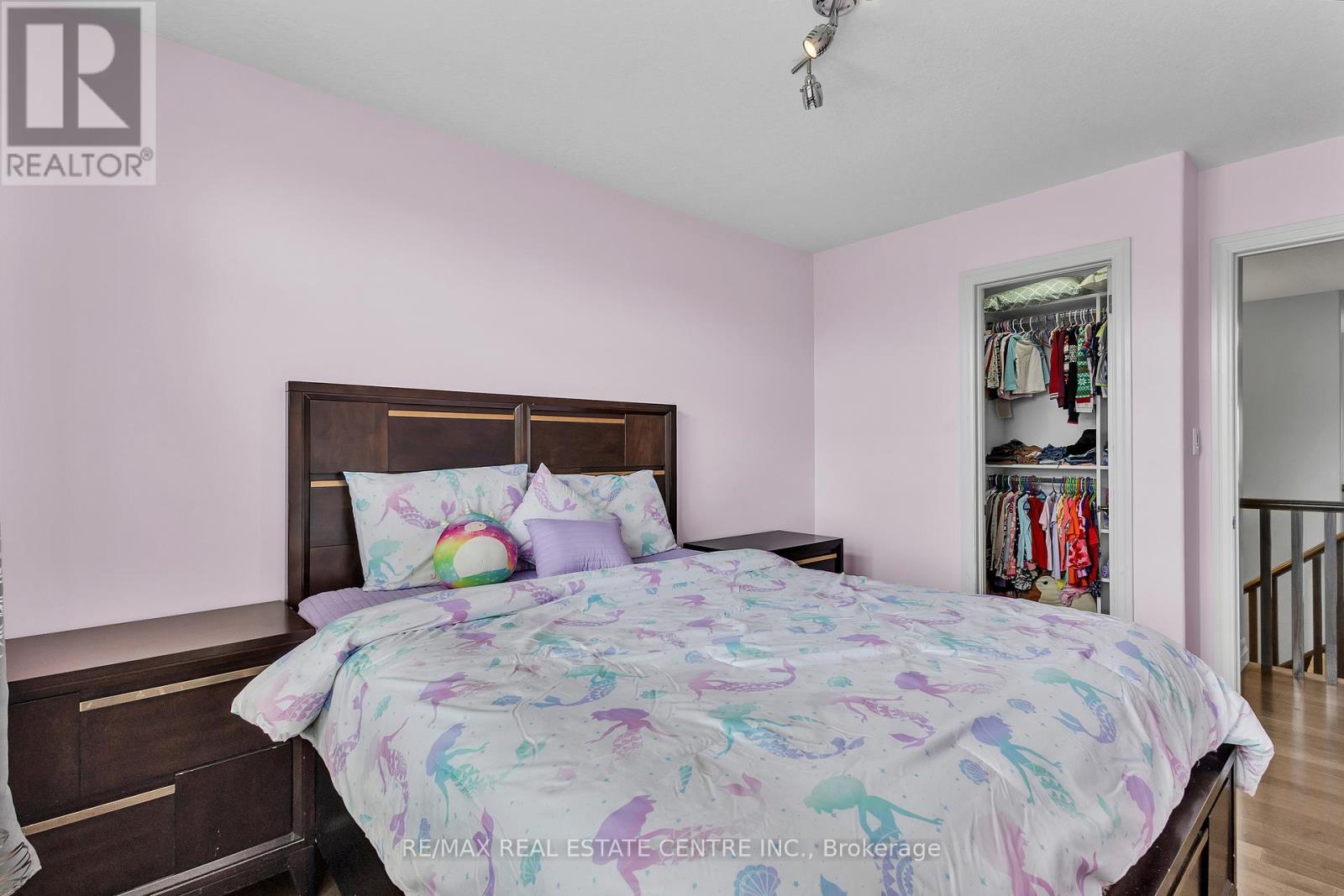 140 Oak Park Drive, Waterloo, Ontario  N2K 0B3 - Photo 32 - X12115840