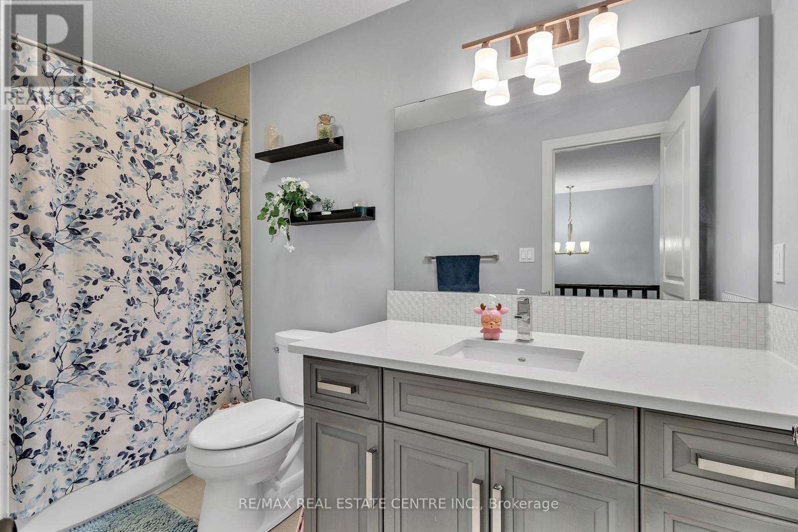 140 Oak Park Drive, Waterloo, Ontario  N2K 0B3 - Photo 33 - X12115840