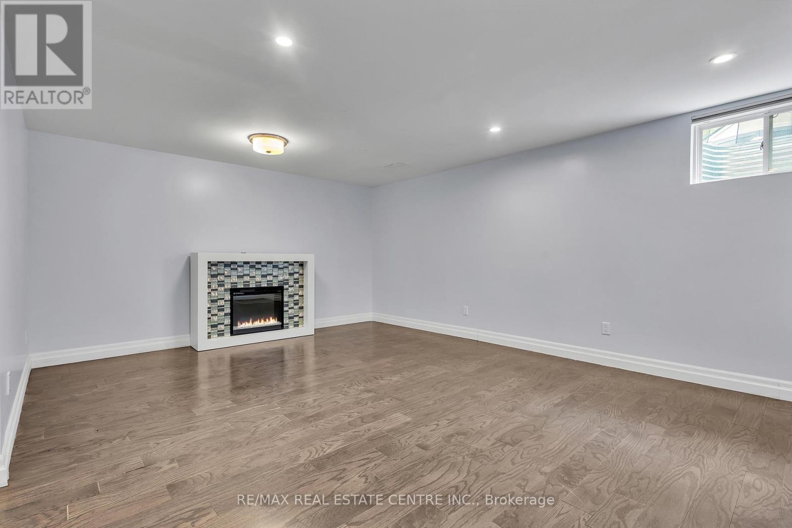 140 Oak Park Drive, Waterloo, Ontario  N2K 0B3 - Photo 39 - X12115840