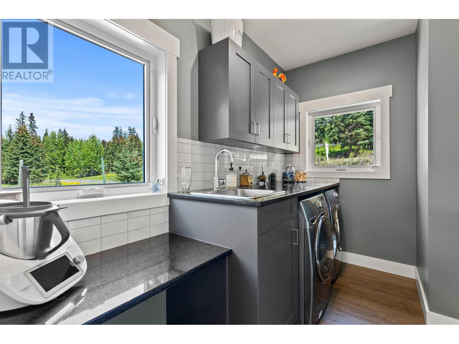 7922 Dean Road, Bridge Lake, British Columbia  V0K 1X2 - Photo 12 - R2996763