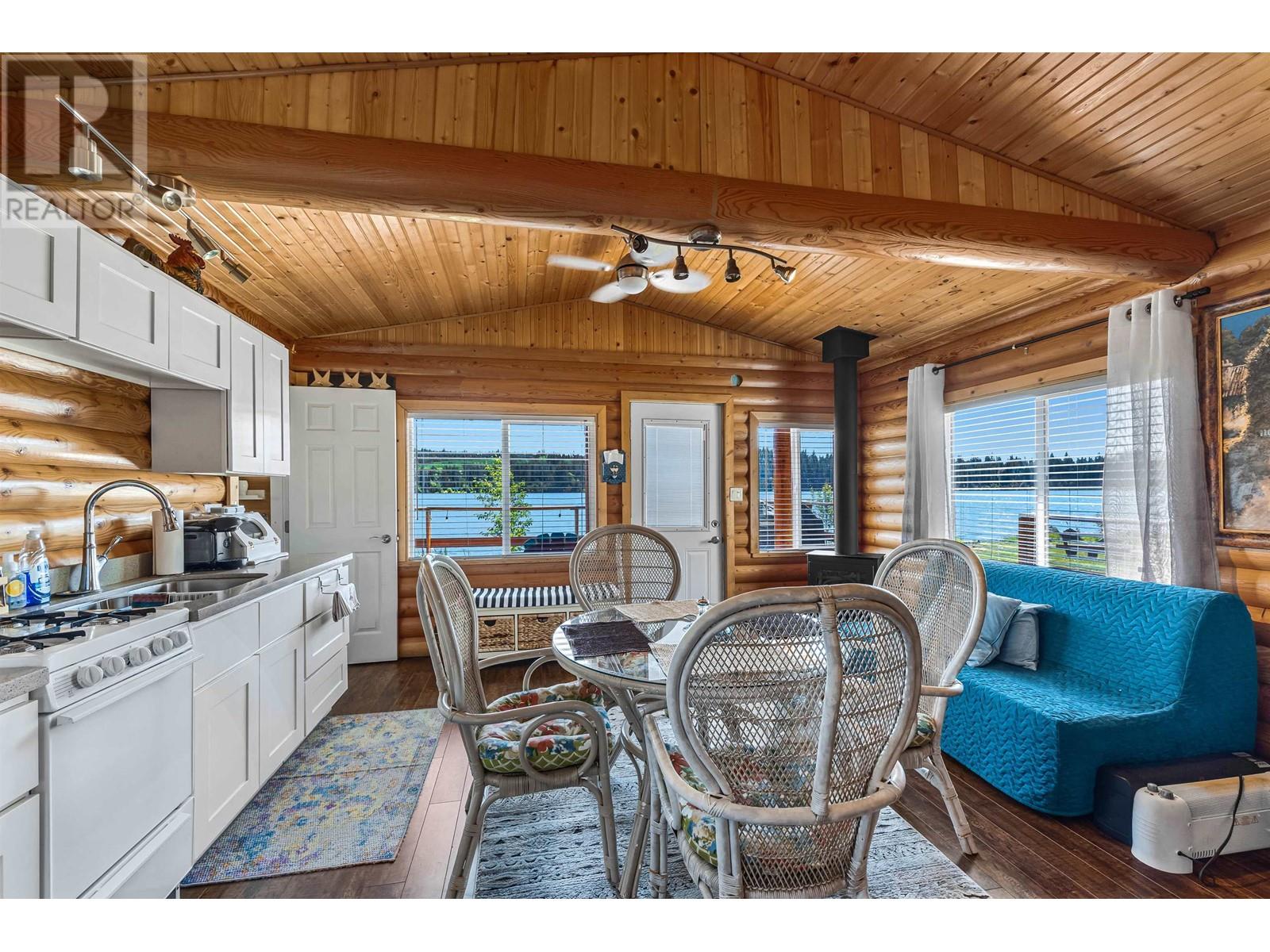 7125 Connie Road, Bridge Lake, British Columbia  V0K 1X2 - Photo 11 - R2996766