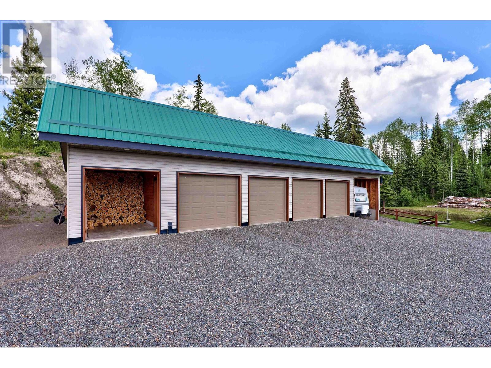 7315 Shertenlib Road, Bridge Lake, British Columbia  V0K 1X2 - Photo 16 - R2996768