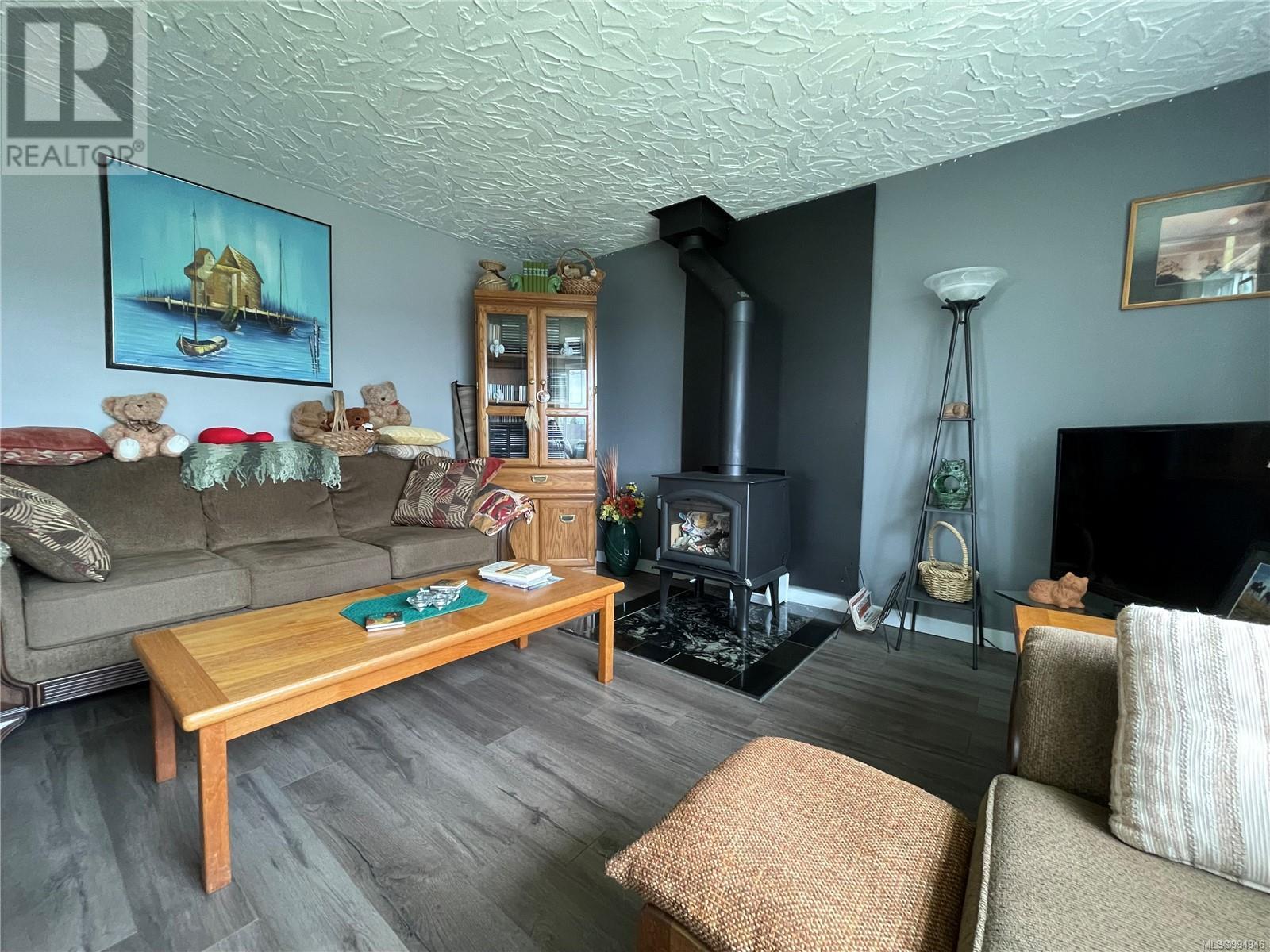 Property at 2425 9th Ave image 4