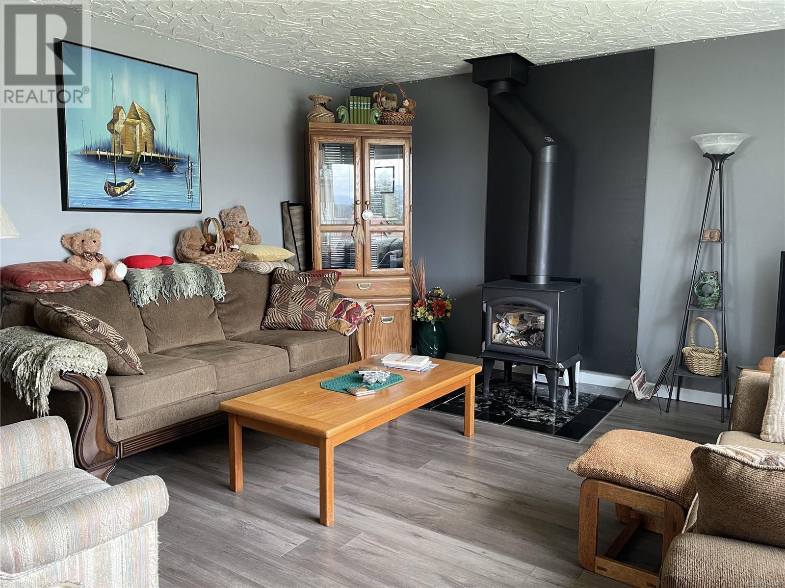 Property at 2425 9th Ave image 3