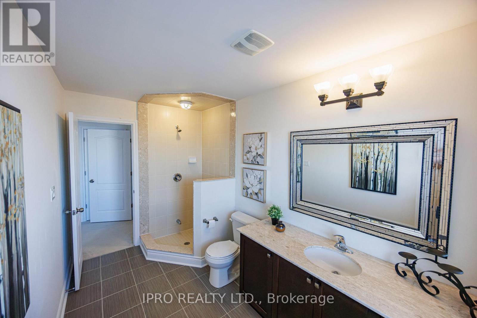 1029 Blackhall Crescent, Newmarket, Ontario  L3X 0B2 - Photo 43 - N12112601