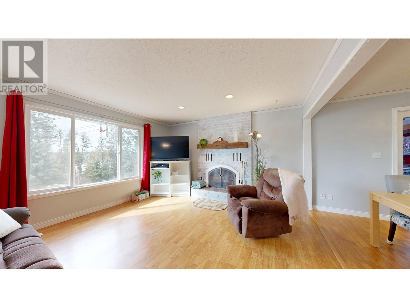 4765 Telqua Drive, 108 Mile Ranch, British Columbia  V0K 2Z0 - Photo 16 - R2975135