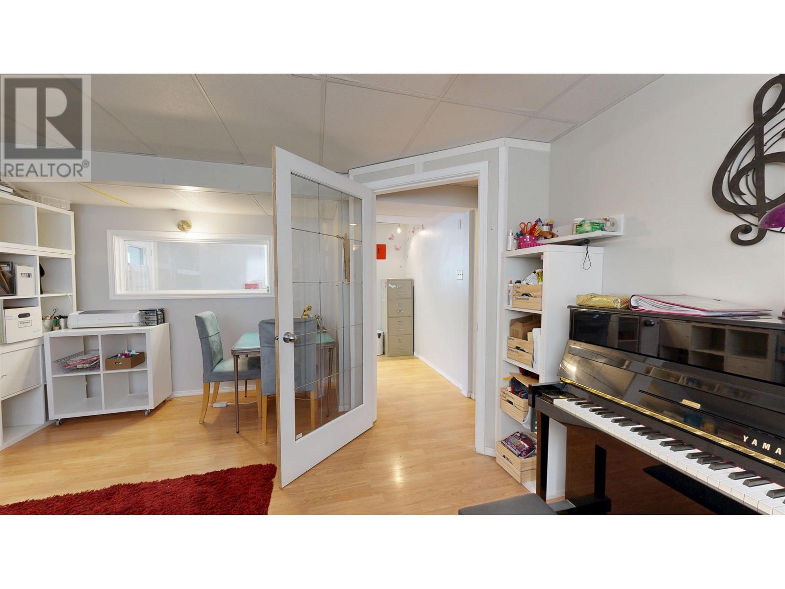 4765 Telqua Drive, 108 Mile Ranch, British Columbia  V0K 2Z0 - Photo 28 - R2975135