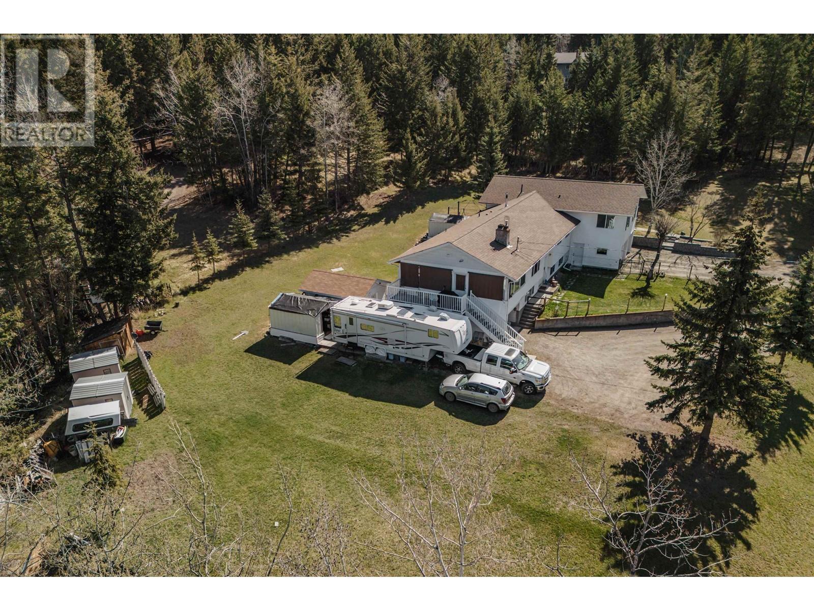 4765 Telqua Drive, 108 Mile Ranch, British Columbia  V0K 2Z0 - Photo 8 - R2975135