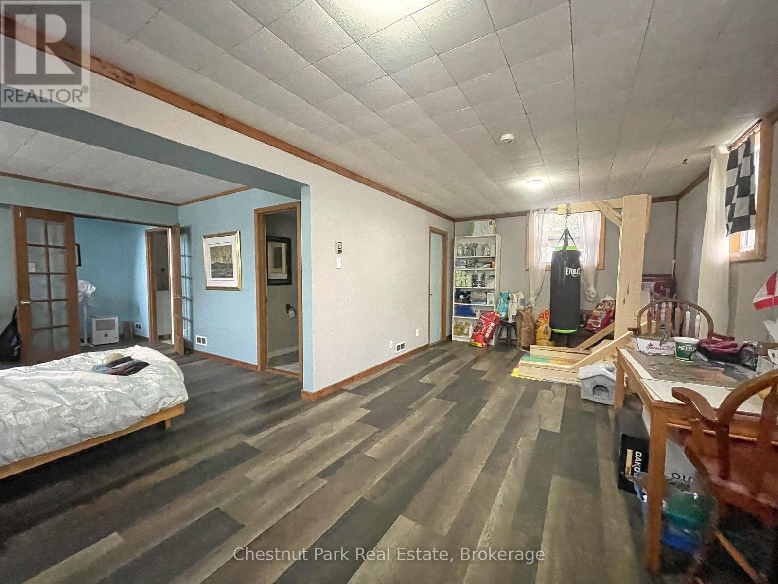 542310 Concession 14 Ndr, West Grey, Ontario  N0G 1R0 - Photo 21 - X12026135