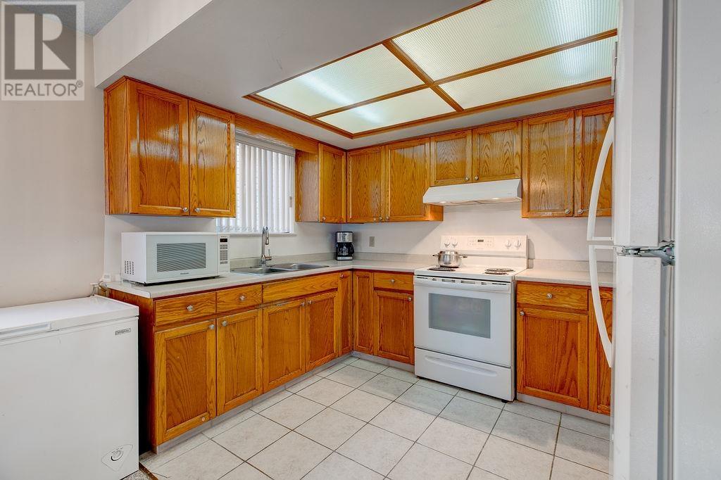 8166 11th Avenue, Burnaby, British Columbia  V3N 2N9 - Photo 22 - R2995422