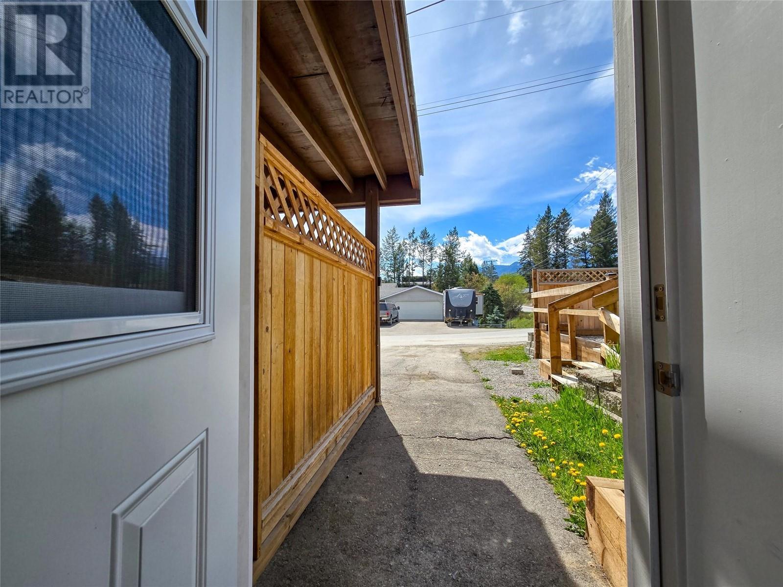 2031 13th Avenue, Invermere, British Columbia  V0A 1K4 - Photo 50 - 10344502