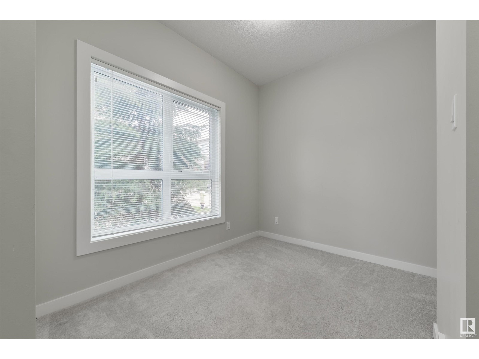 #106 2560 Pegasus Bv Nw, Edmonton, Alberta  T5E 6V4 - Photo 8 - E4433651
