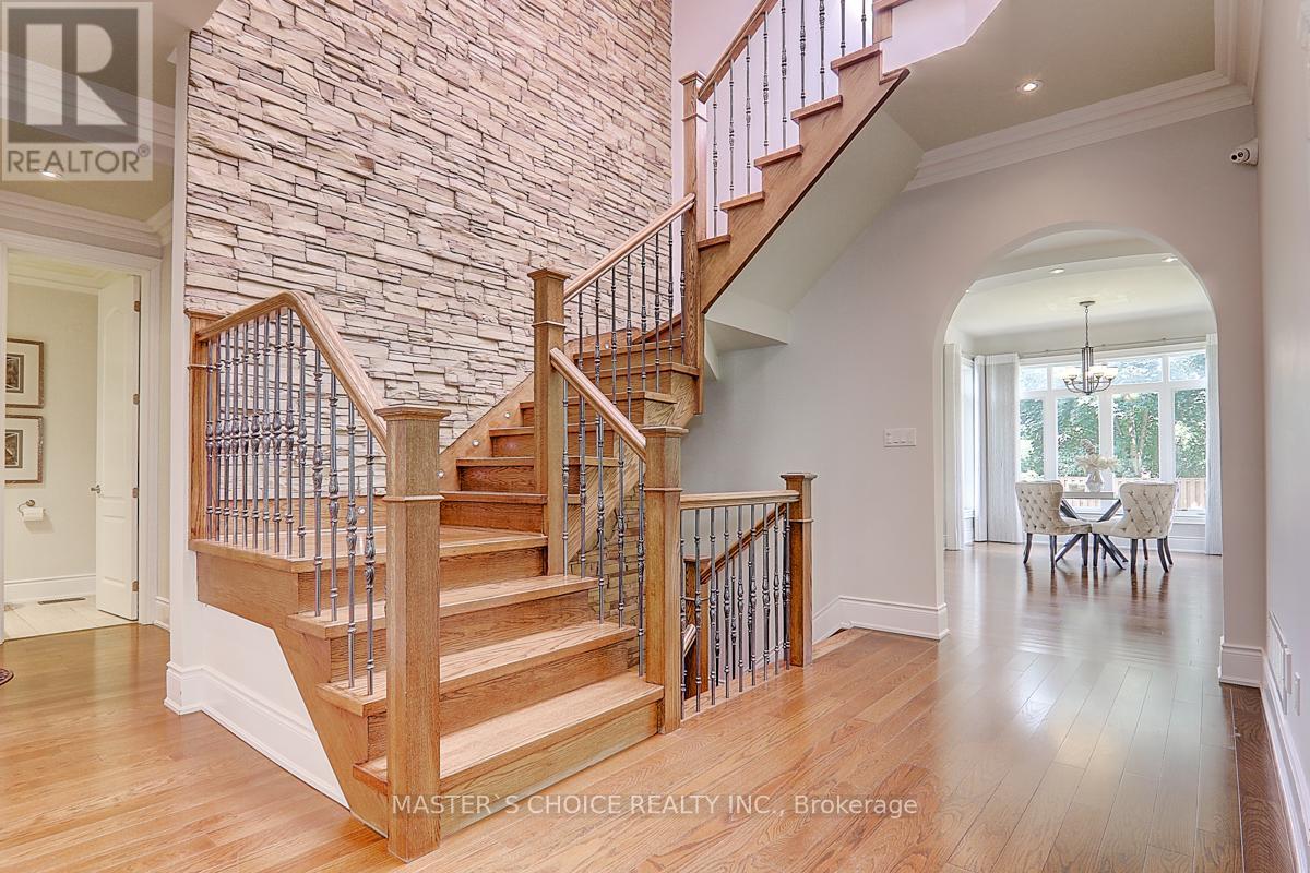 6 Terrace Avenue, Toronto, Ontario  M2R 1E9 - Photo 13 - C12014872