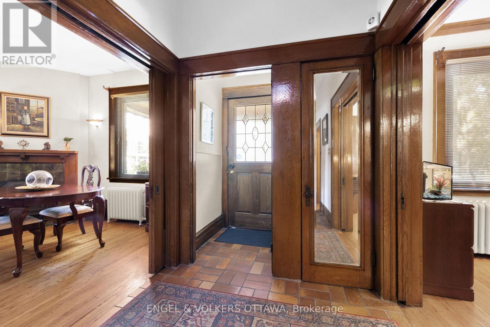 Property at 215 ARGYLE AVENUE image 4