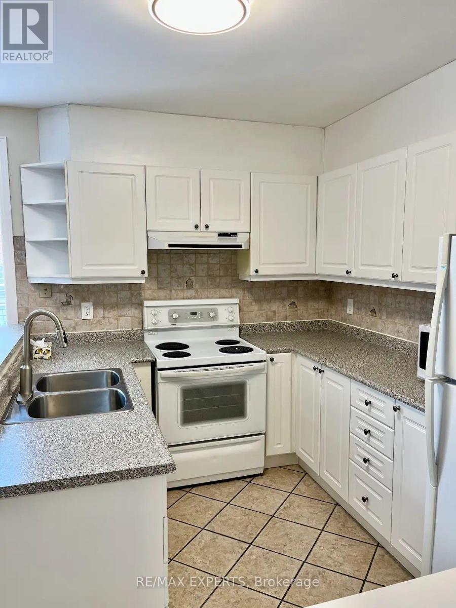 287 Sammon Avenue, Toronto, Ontario  M4J 1Z9 - Photo 4 - E12082040