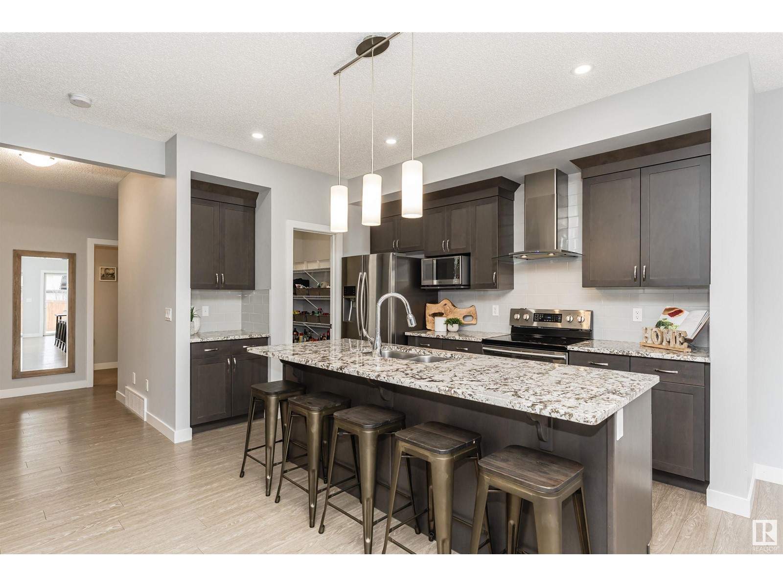 Property at 4710 65 ST image 3